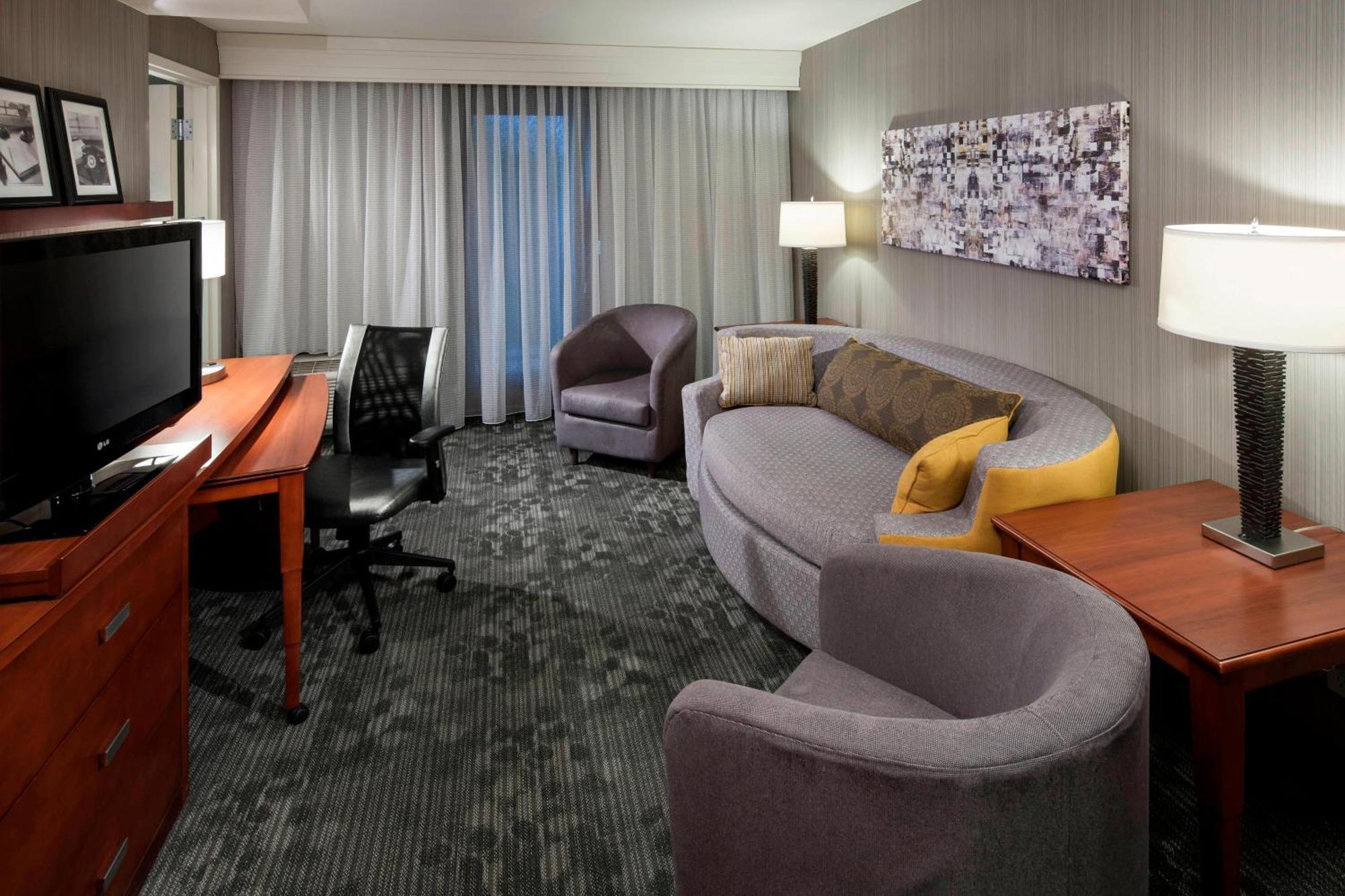 Courtyard By Marriott Seattle Kirkland Hotel Exterior foto